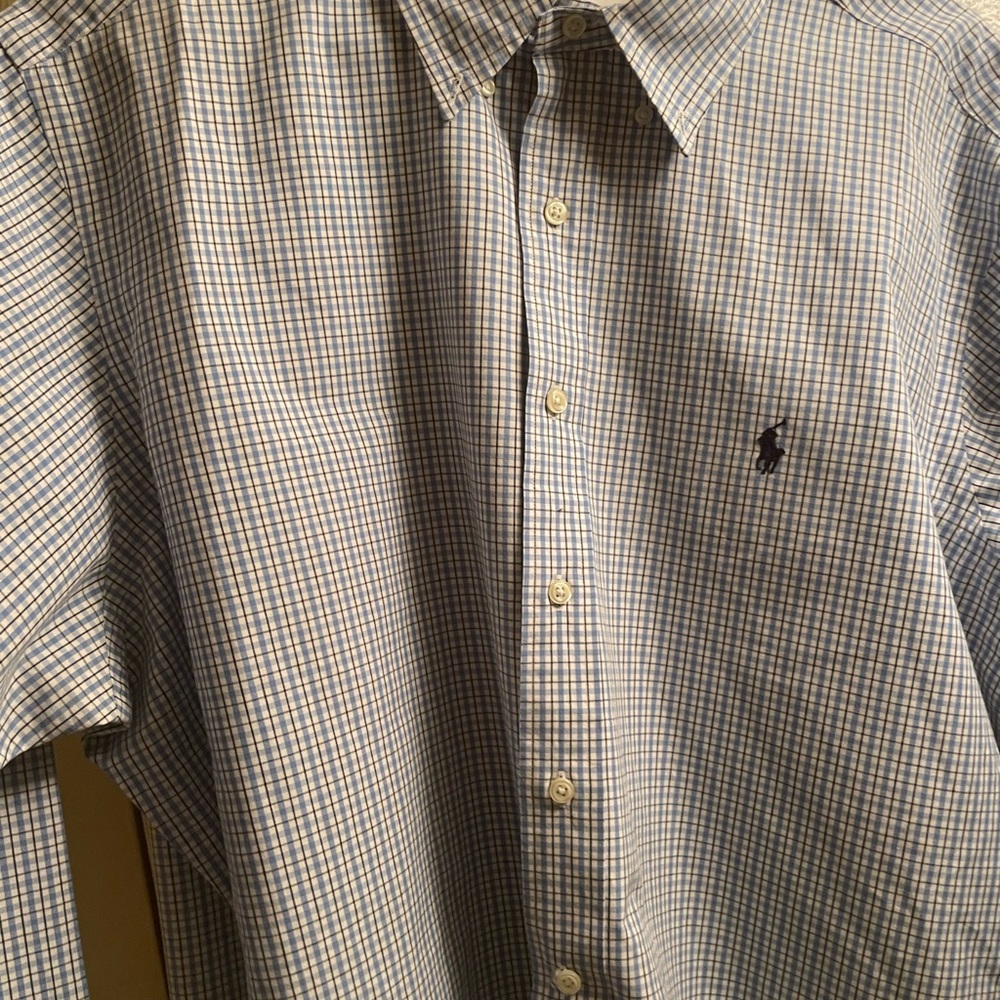 Mens Ralph Lauren long sleeve button down shirt . Great for work or outing Xl